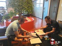 熱烈祝賀黑龍江綏化李總簽約加盟蜀一蜀二冒菜